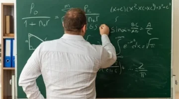 كيف يمكن للمعلمين تسجيل بياناتهم في مسابقة 30 ألف معلم بالقاهرة؟